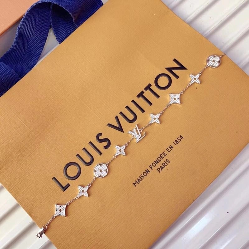 Louis Vuitton Bracelets TravelReady 251316