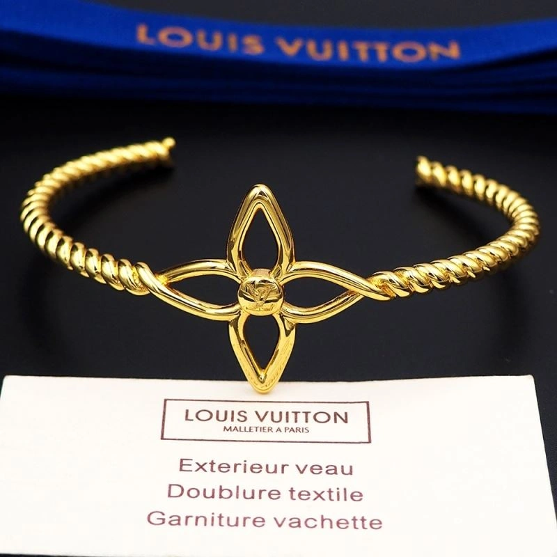 Louis Vuitton Bracelets Neat 251348