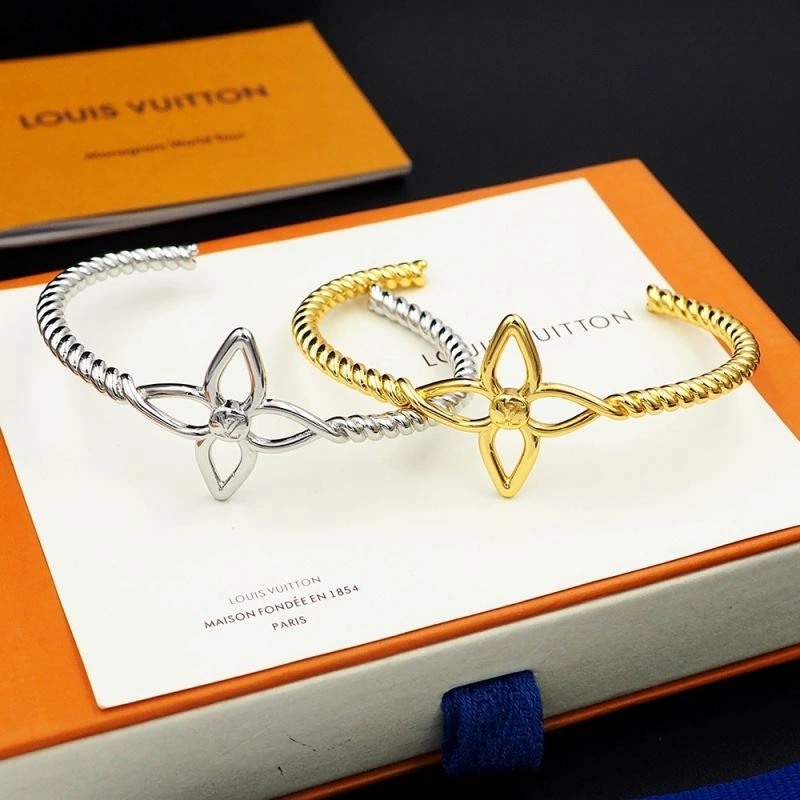 Louis Vuitton Bracelets Neat 251348