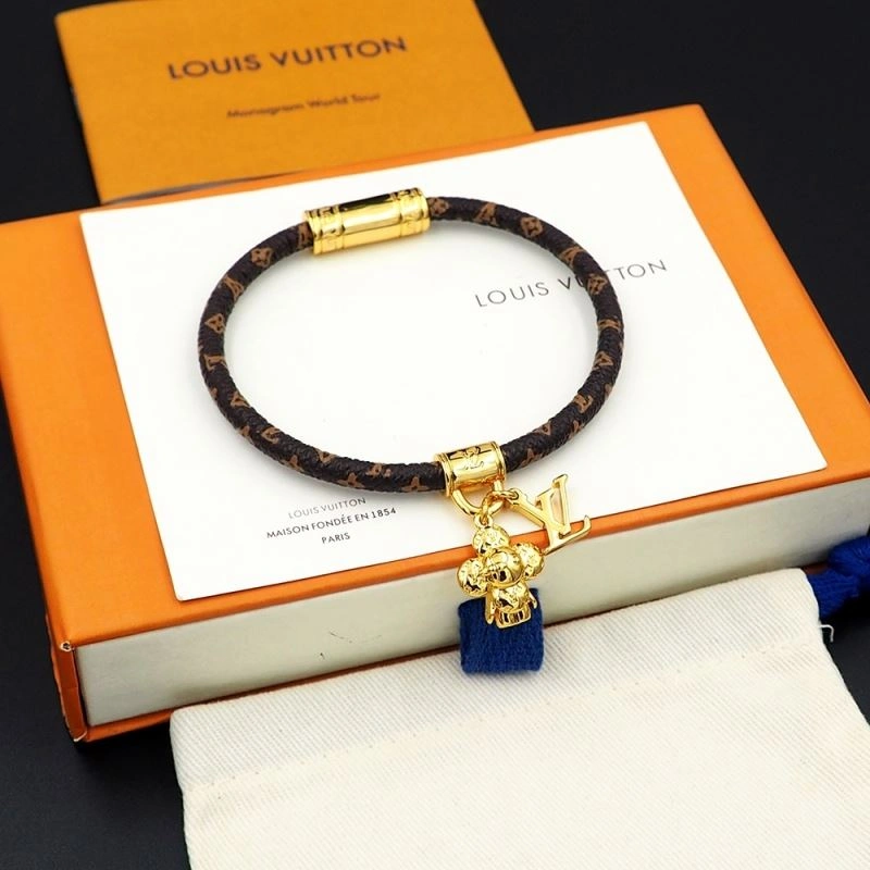 Lightweight Louis Vuitton Bracelets 251331