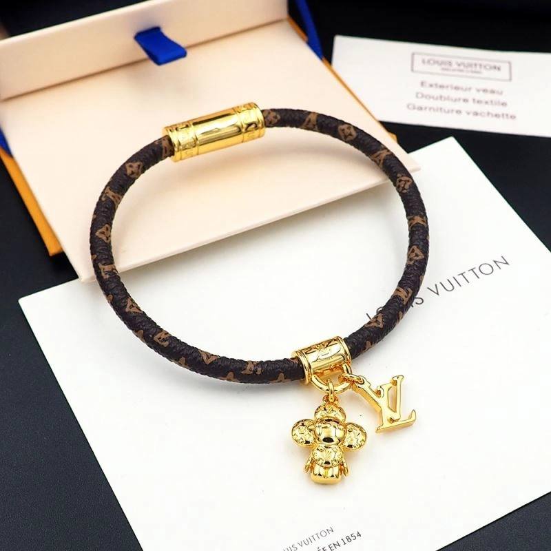 Lightweight Louis Vuitton Bracelets 251331