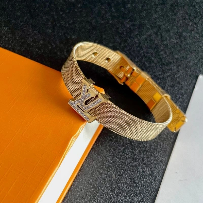 Louis Vuitton Bracelets Popular 251290