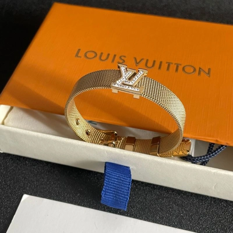 Louis Vuitton Bracelets Popular 251290