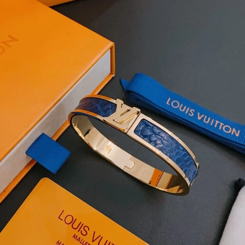 Lightweight Louis Vuitton Bracelets 251291