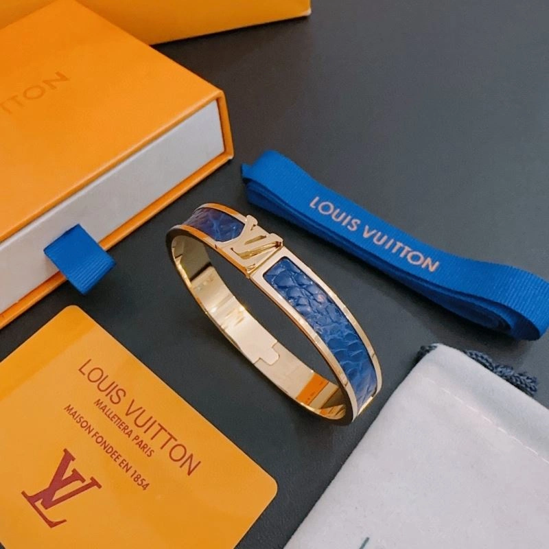 Lightweight Louis Vuitton Bracelets 251291