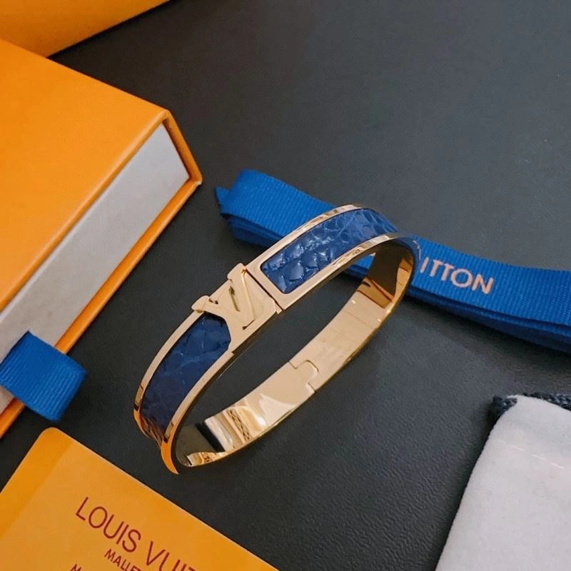 Lightweight Louis Vuitton Bracelets 251291