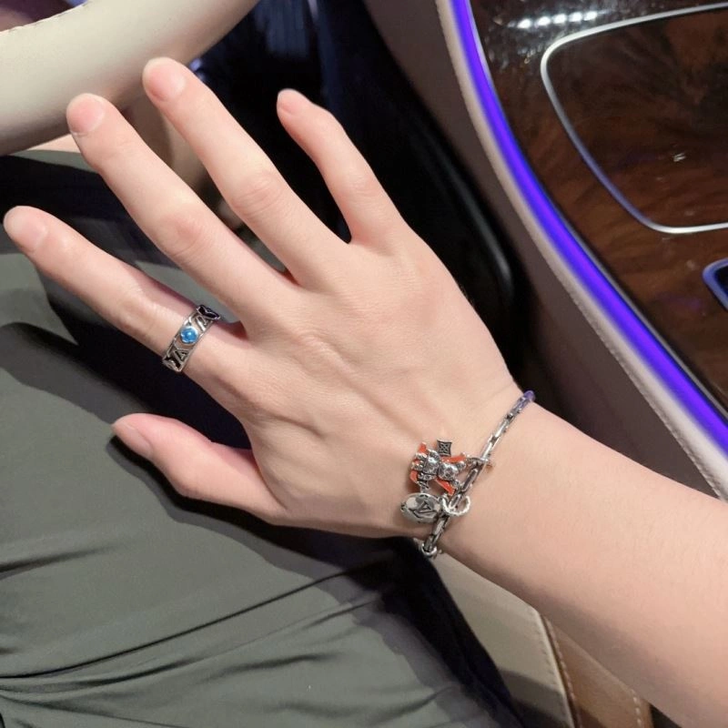 Flexible Louis Vuitton Bracelets 251306