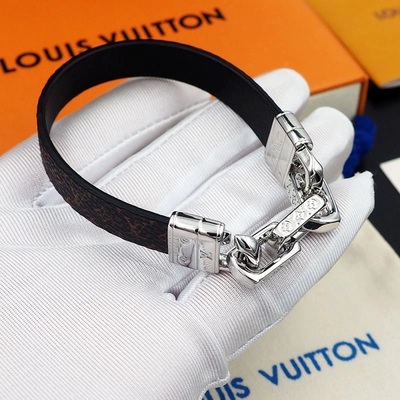 Trendy Louis Vuitton Bracelets 251308