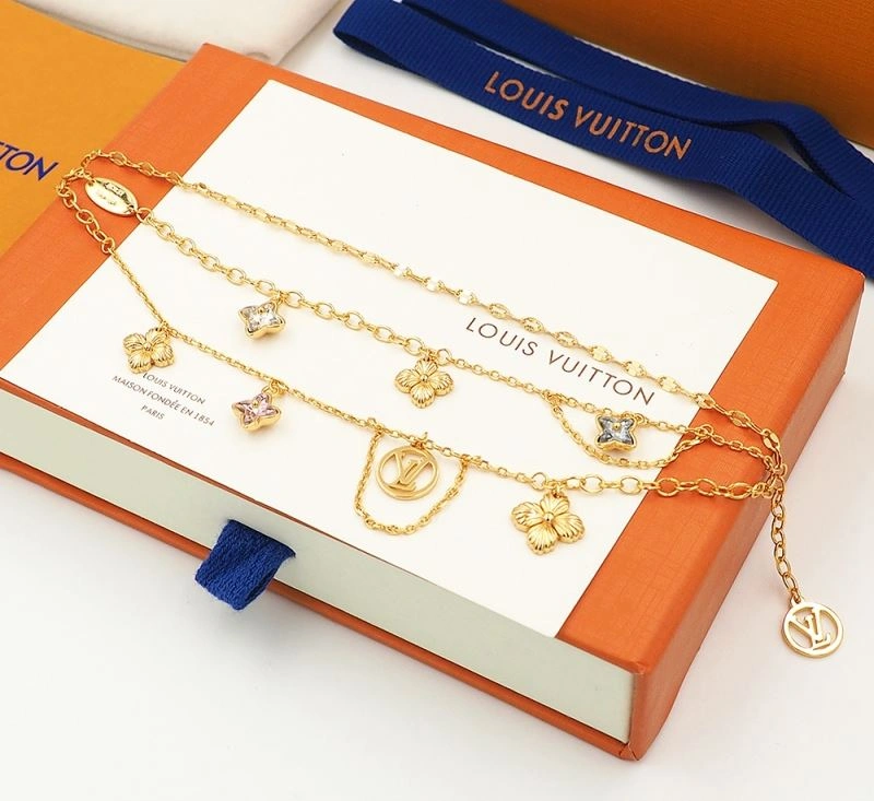 Louis Vuitton Bracelets Supportive 251790