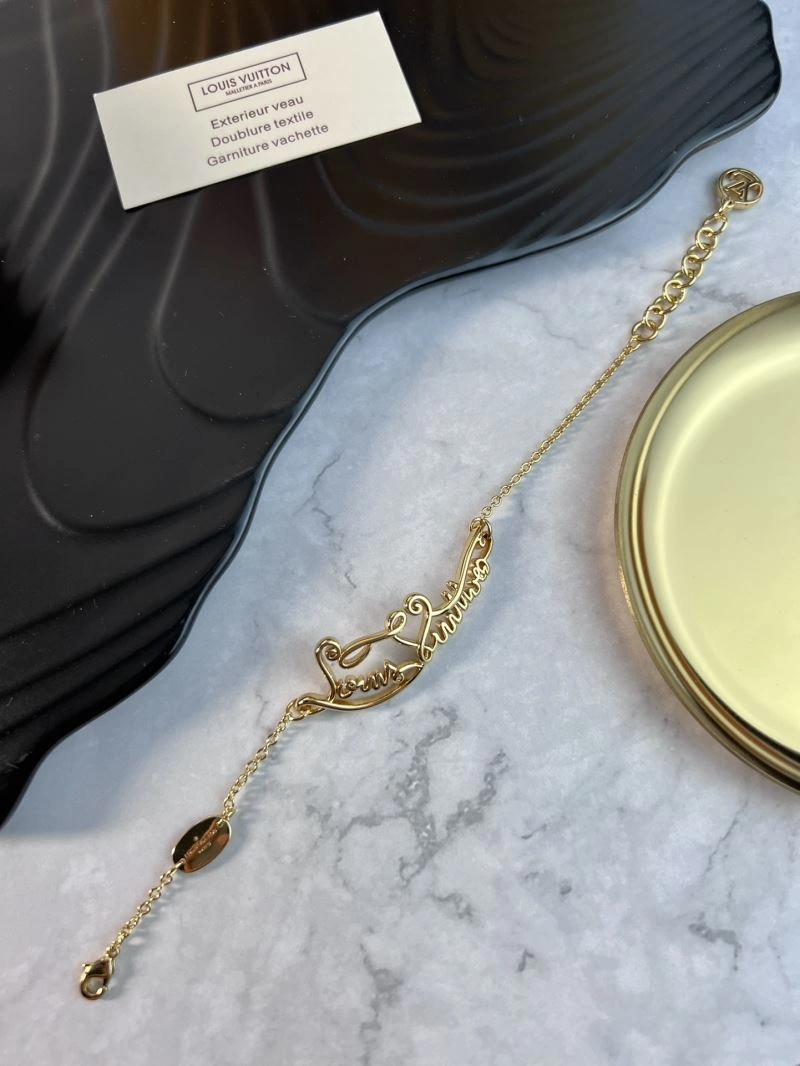 Attractive Louis Vuitton Bracelets 251765