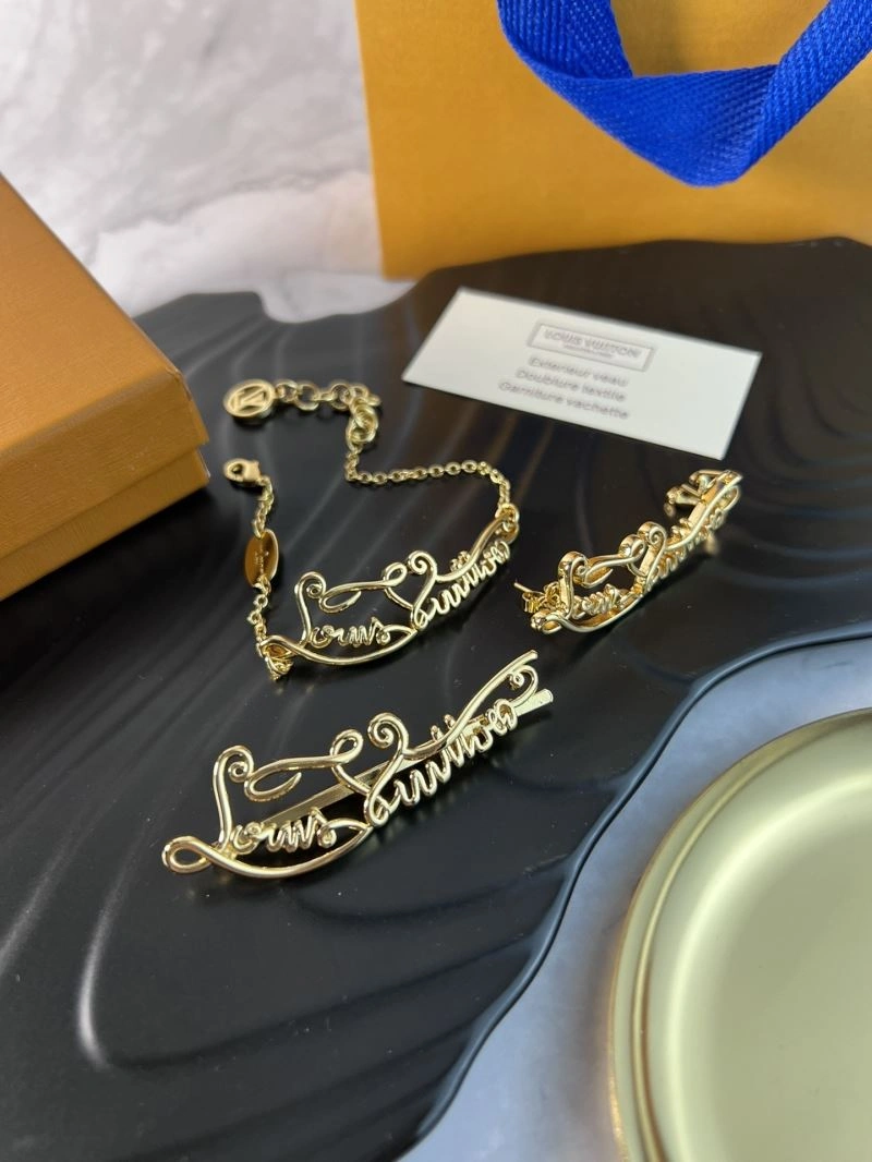 Attractive Louis Vuitton Bracelets 251765