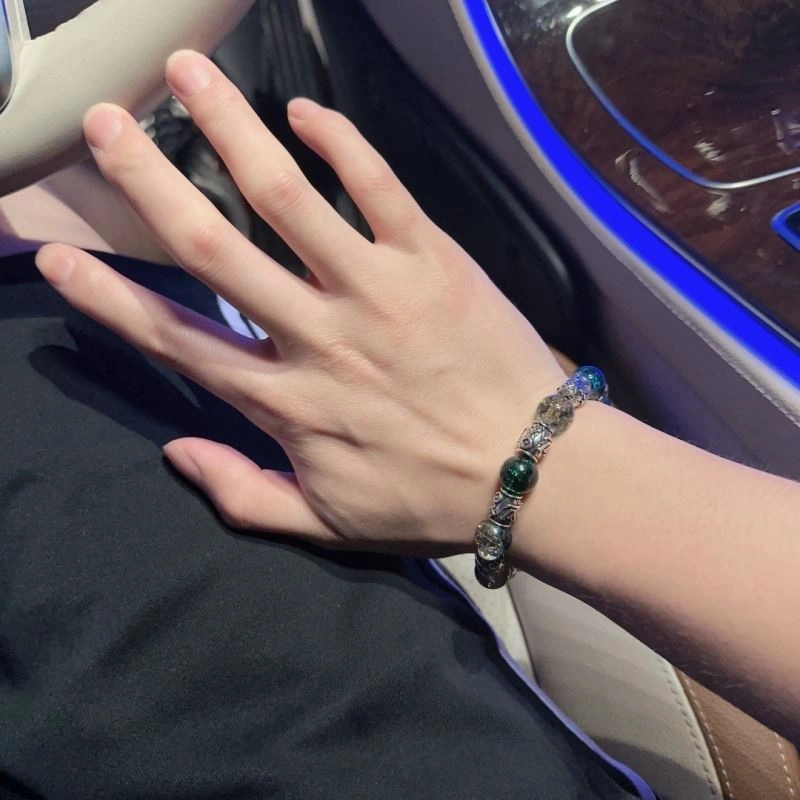 Louis Vuitton Bracelets Attractive 251788
