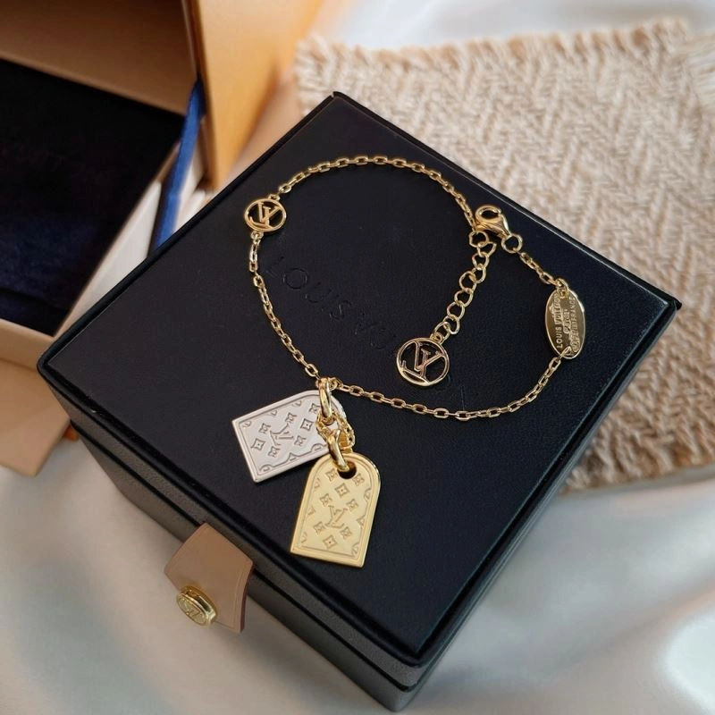 FashionForward Louis Vuitton Bracelets 251762