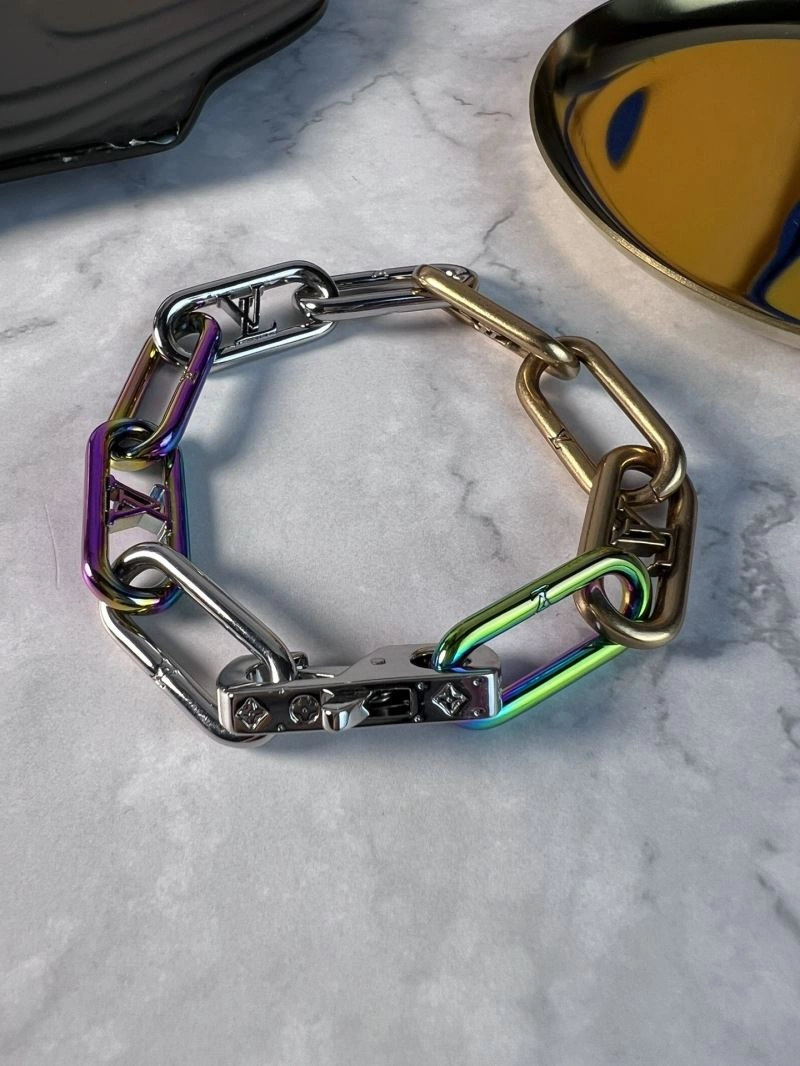 Tailored Louis Vuitton Bracelets 251785
