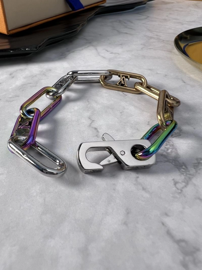 Tailored Louis Vuitton Bracelets 251785