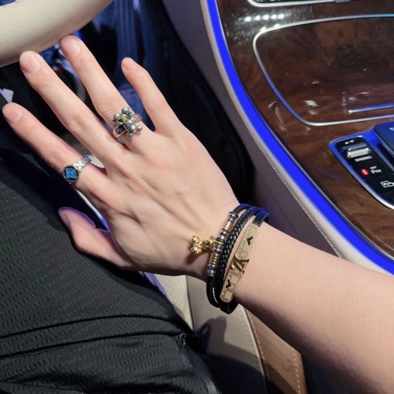 Louis Vuitton Bracelets QuickDry 251777