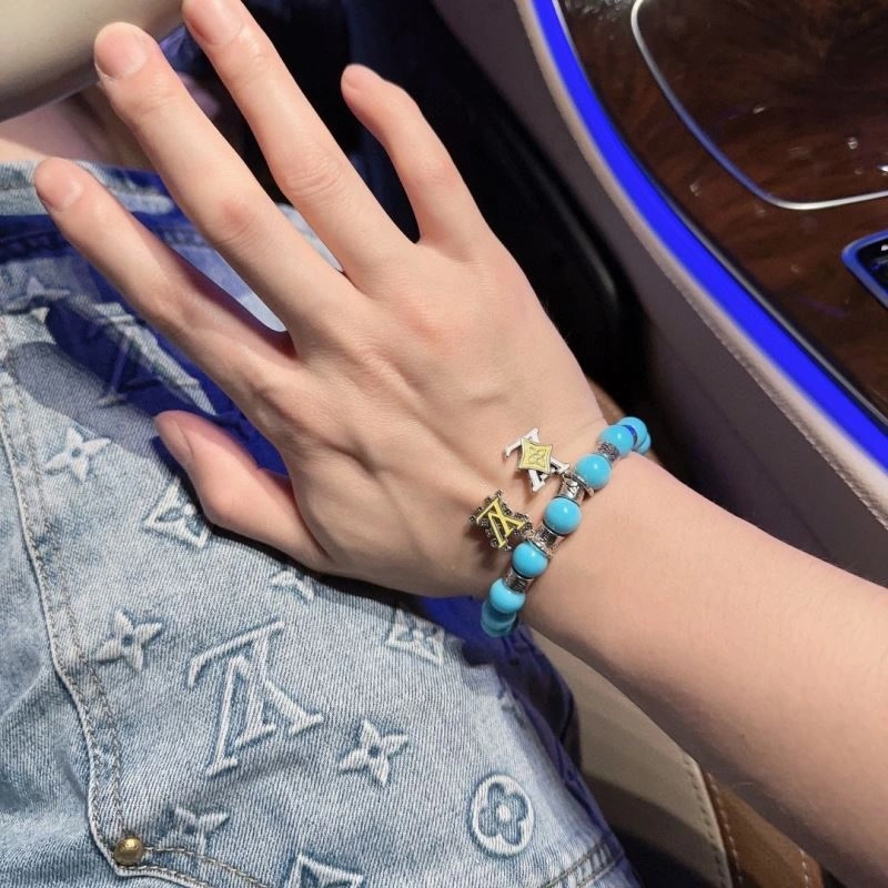 TimelessDesign Louis Vuitton Bracelets 251776