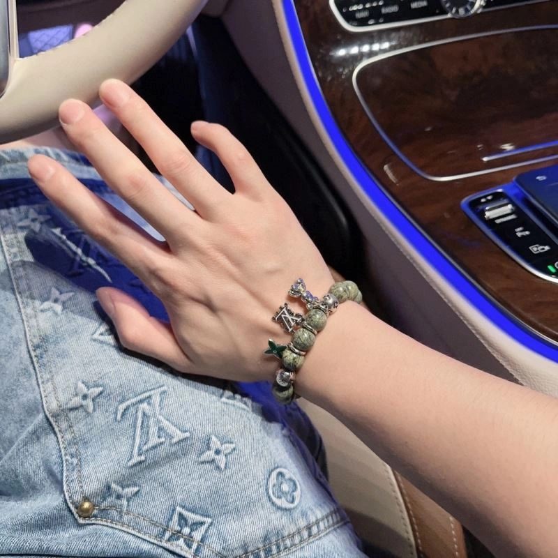 Louis Vuitton Bracelets Comfortable 251772
