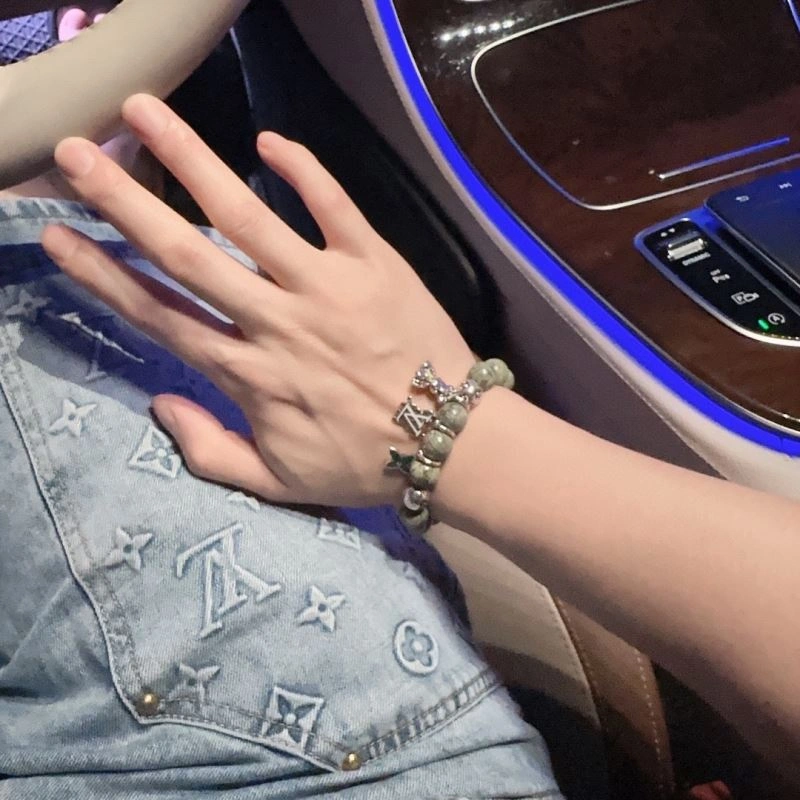 Louis Vuitton Bracelets Comfortable 251772