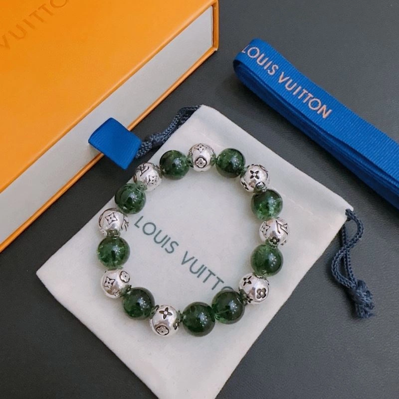 Minimalist Louis Vuitton Bracelets 251763