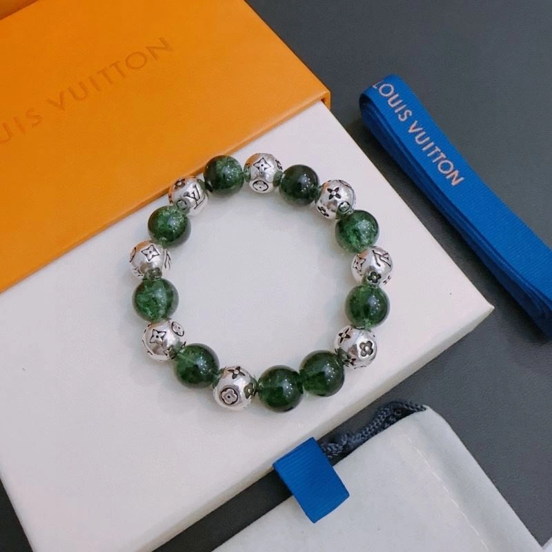 Minimalist Louis Vuitton Bracelets 251763