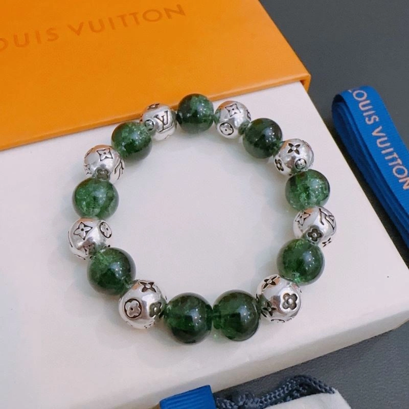 Minimalist Louis Vuitton Bracelets 251763