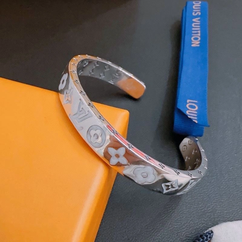 EasyCare Louis Vuitton Bracelets 251775