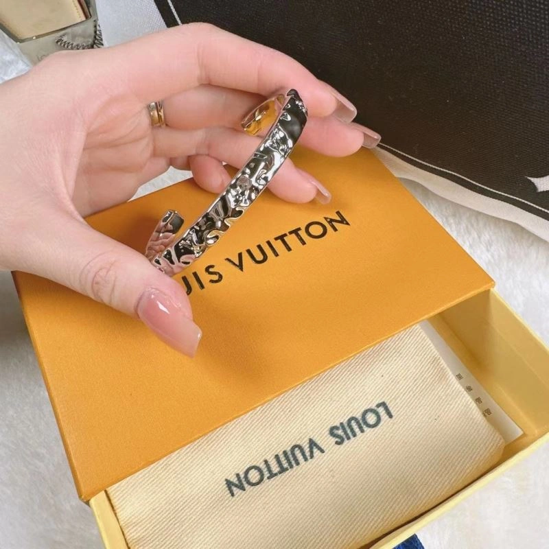 Louis Vuitton Bracelets Casual 251778