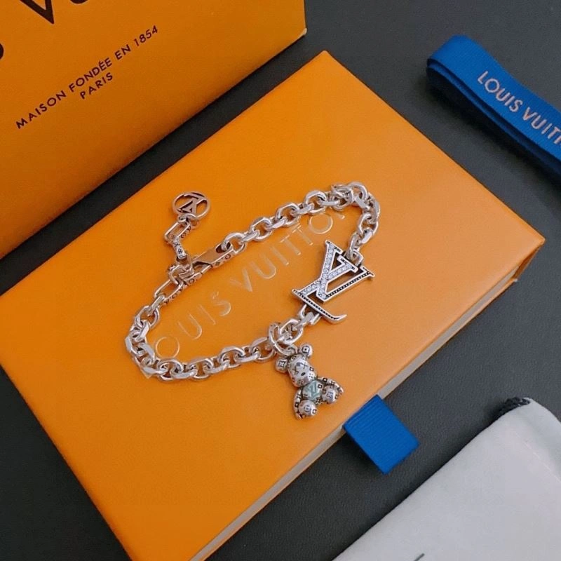 FashionForward Louis Vuitton Bracelets 251756