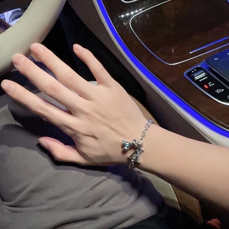 FashionForward Louis Vuitton Bracelets 251756