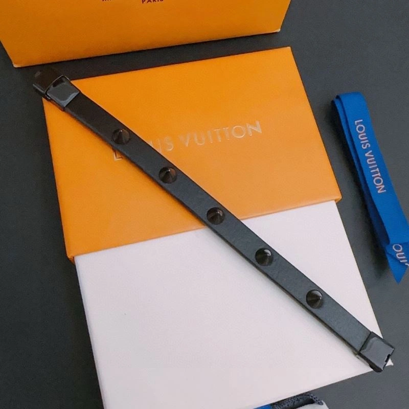 Unisex Louis Vuitton Bracelets 251760