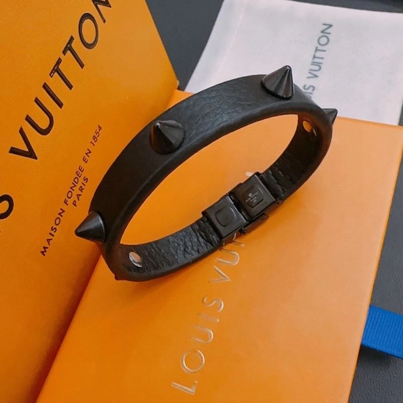 Unisex Louis Vuitton Bracelets 251760