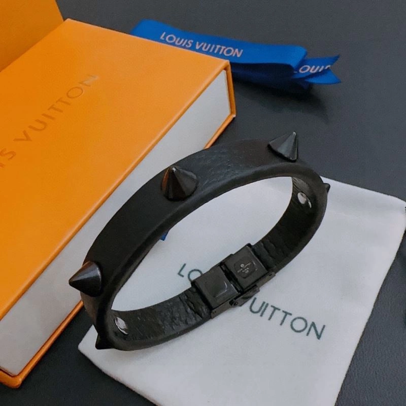 Unisex Louis Vuitton Bracelets 251760