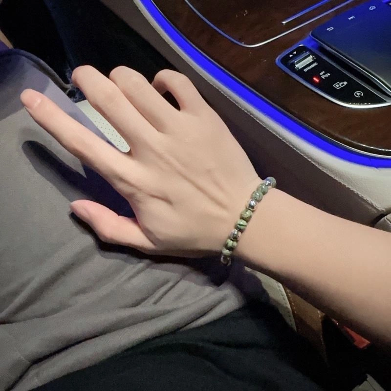 Affordable Louis Vuitton Bracelets 251753