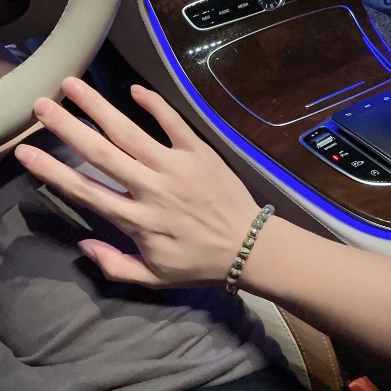 Affordable Louis Vuitton Bracelets 251753