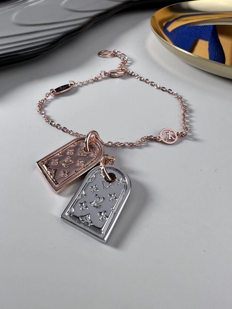 Louis Vuitton Bracelets Cozy 251721