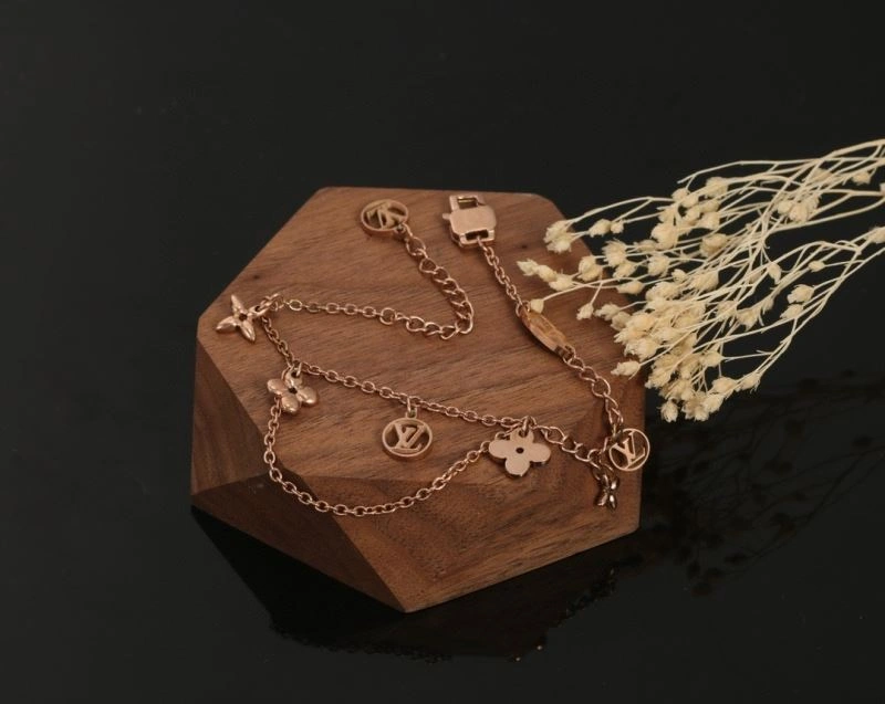 Reliable Louis Vuitton Bracelets 251603