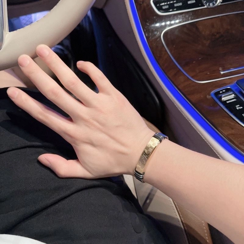 Louis Vuitton Bracelets MoistureWicking 251616