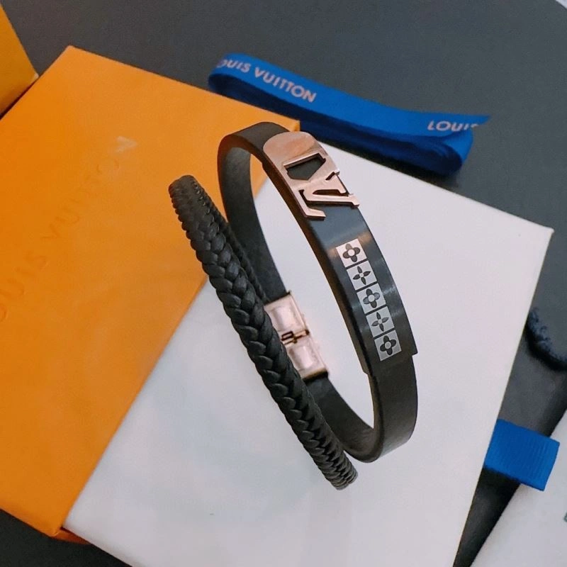 Louis Vuitton Bracelets Youthful 251612
