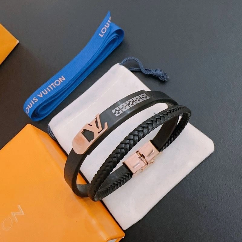 Louis Vuitton Bracelets Youthful 251612