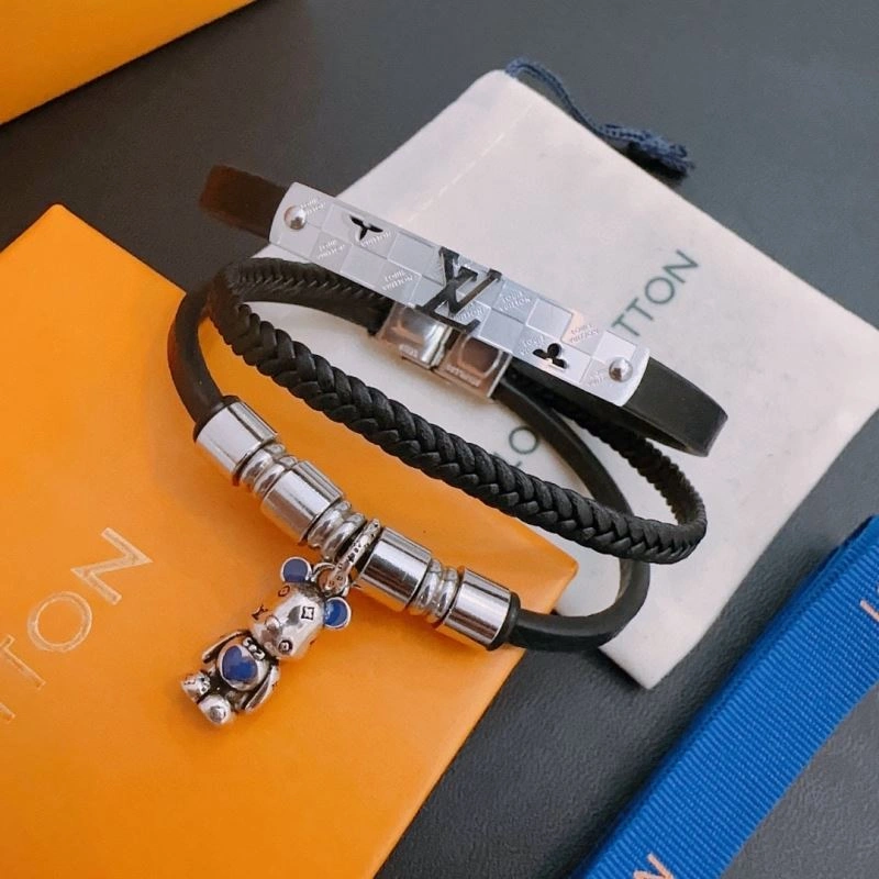 Sophisticated Louis Vuitton Bracelets 251617