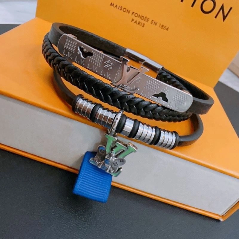 Louis Vuitton Bracelets ComfortFit 251621