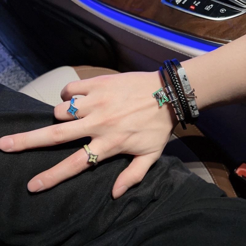 Louis Vuitton Bracelets ComfortFit 251621