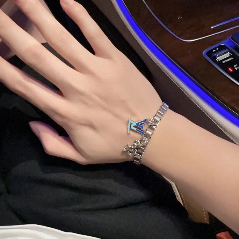 Louis Vuitton Bracelets UrbanStyle 251595