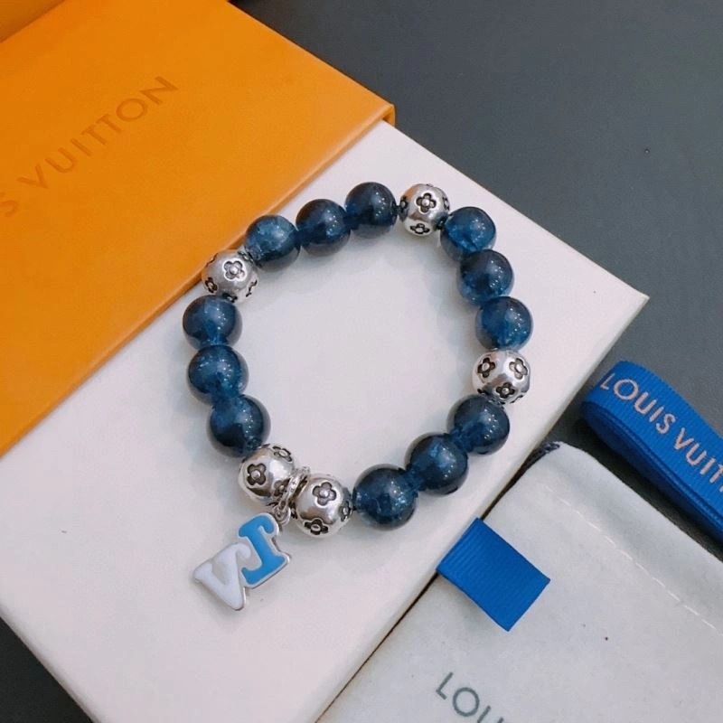 Louis Vuitton Bracelets ZipUp 251589