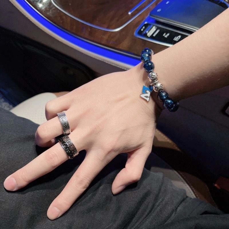 Louis Vuitton Bracelets ZipUp 251589