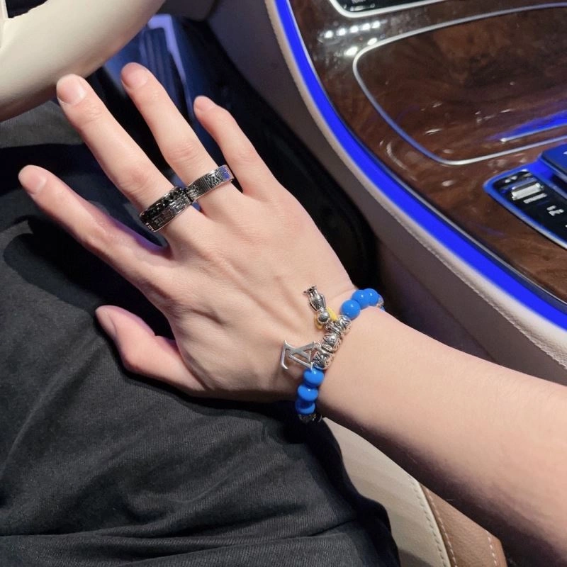 Contemporary Louis Vuitton Bracelets 251588
