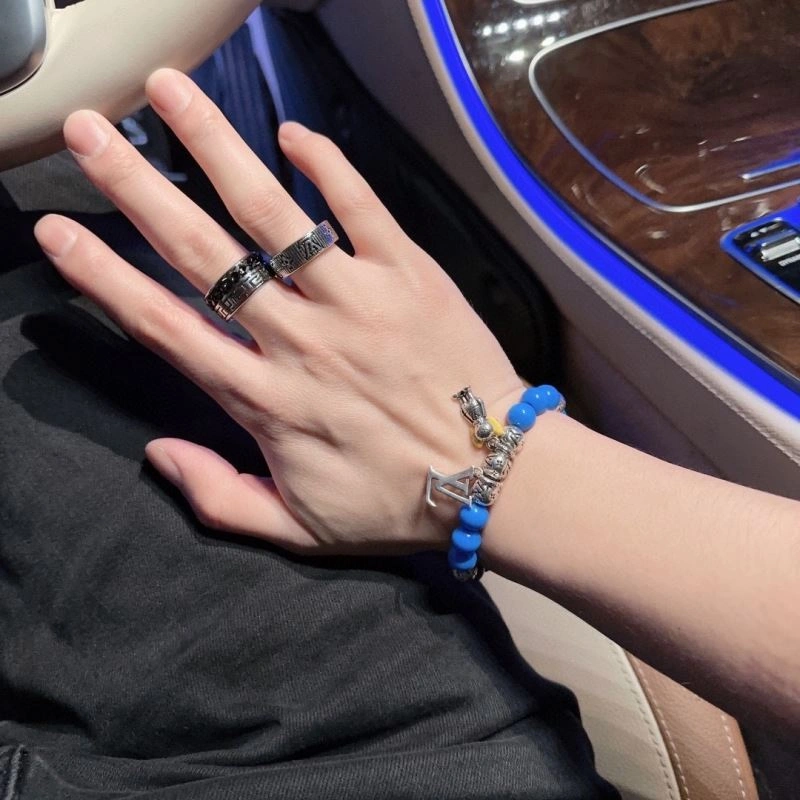 Contemporary Louis Vuitton Bracelets 251588