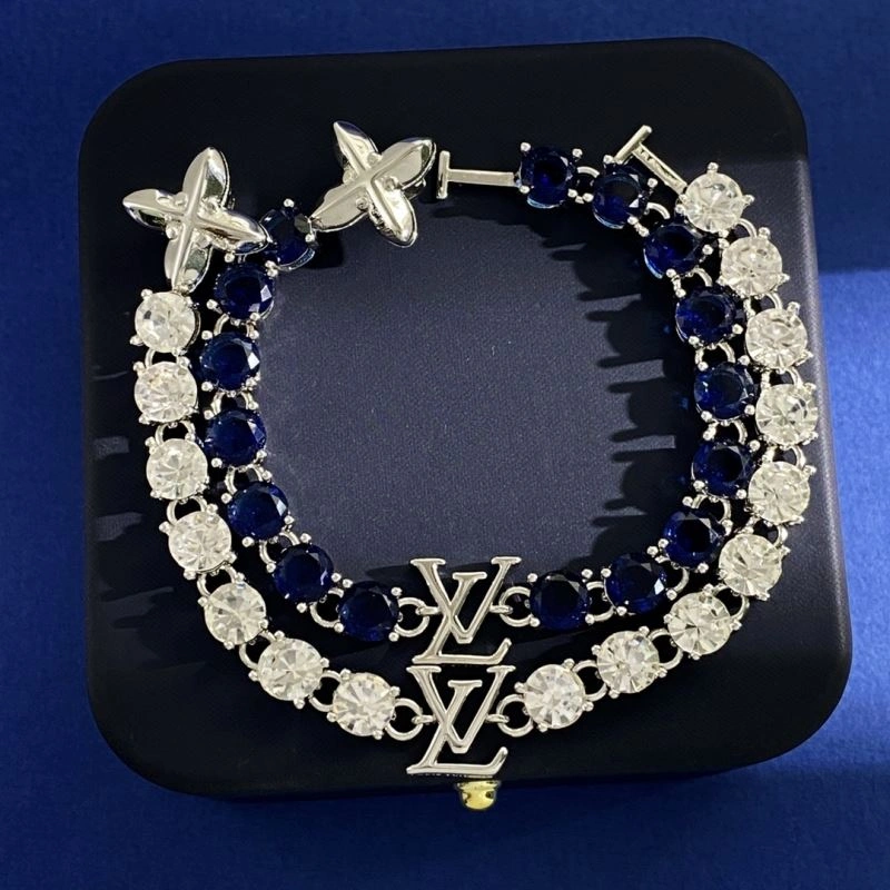 Lightweight Louis Vuitton Bracelets 251587