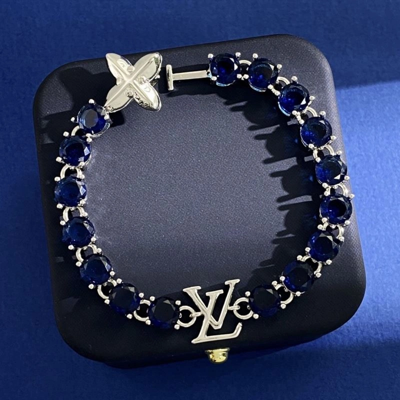 Lightweight Louis Vuitton Bracelets 251587